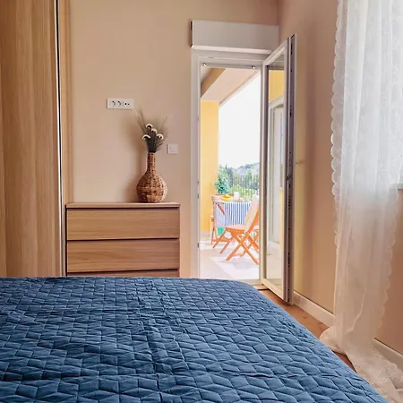 King's Square - Free Parking Apartment