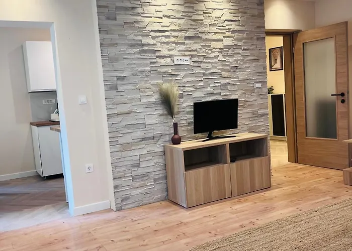 King's Square - Free Parking Апартаменти