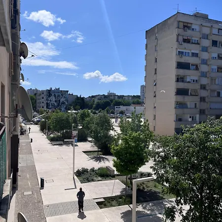 King's Square - Free Parking Апартаменти *