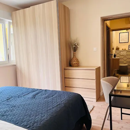 King's Square - Free Parking Апартаменти