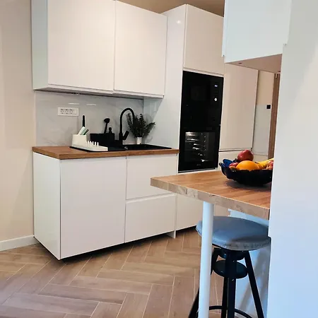 King's Square - Free Parking Апартаменти