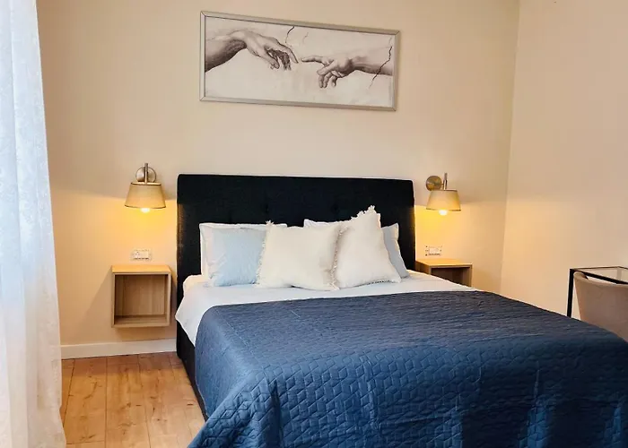 King's Square - Free Parking *