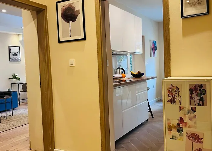 King's Square - Free Parking *