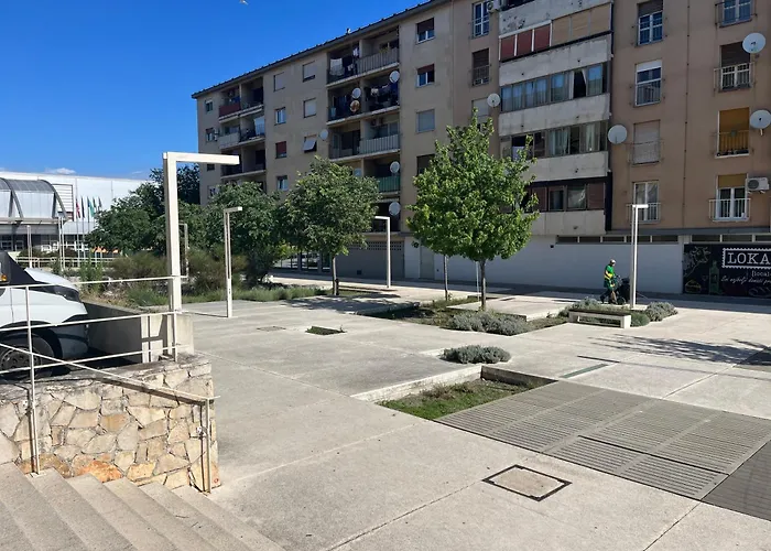 King's Square - Free Parking Apartment